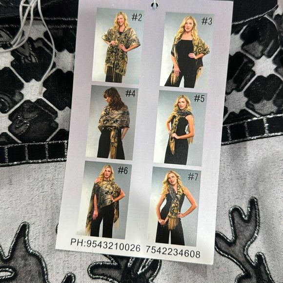 7 WAY SCARF. FOLLOW YOUR HEART. - Picture 1 of 7